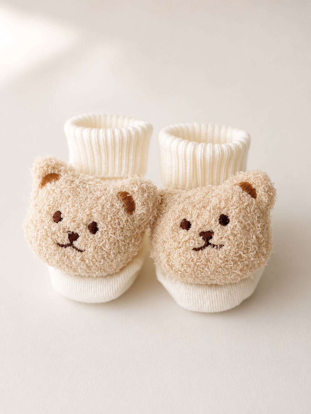 Pregnancy Announcement Gift Box for Grandparents – Bear Socks Gift Box