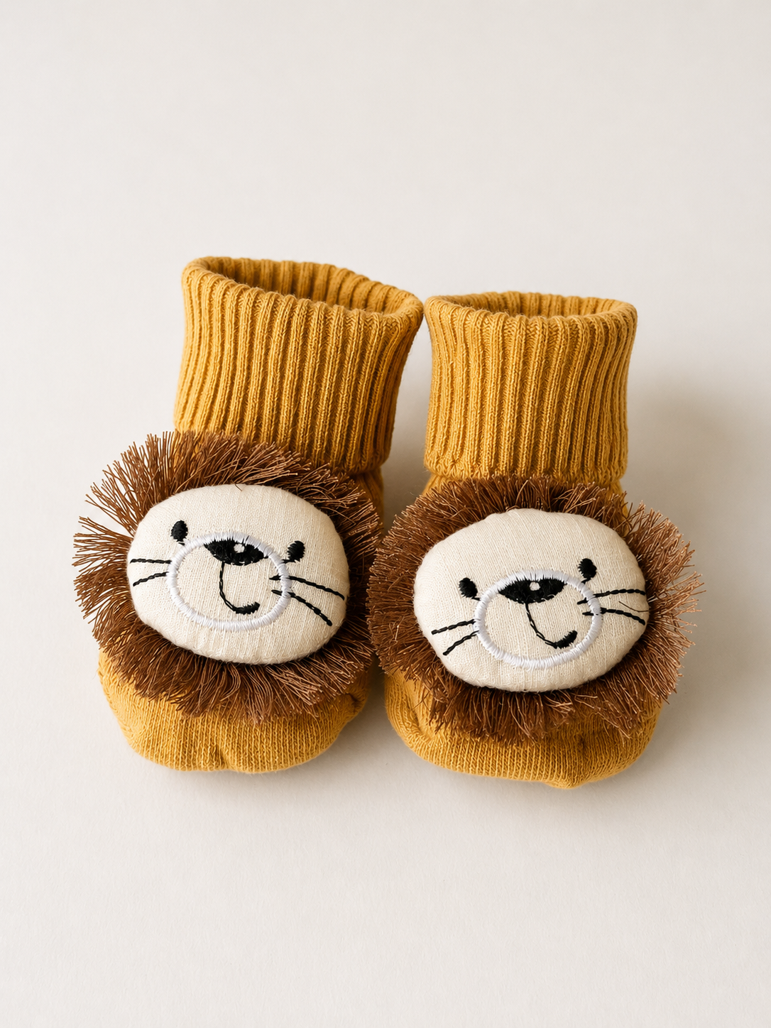 Pregnancy Announcement Gift Box for Grandparents – Lion Socks Gift Box
